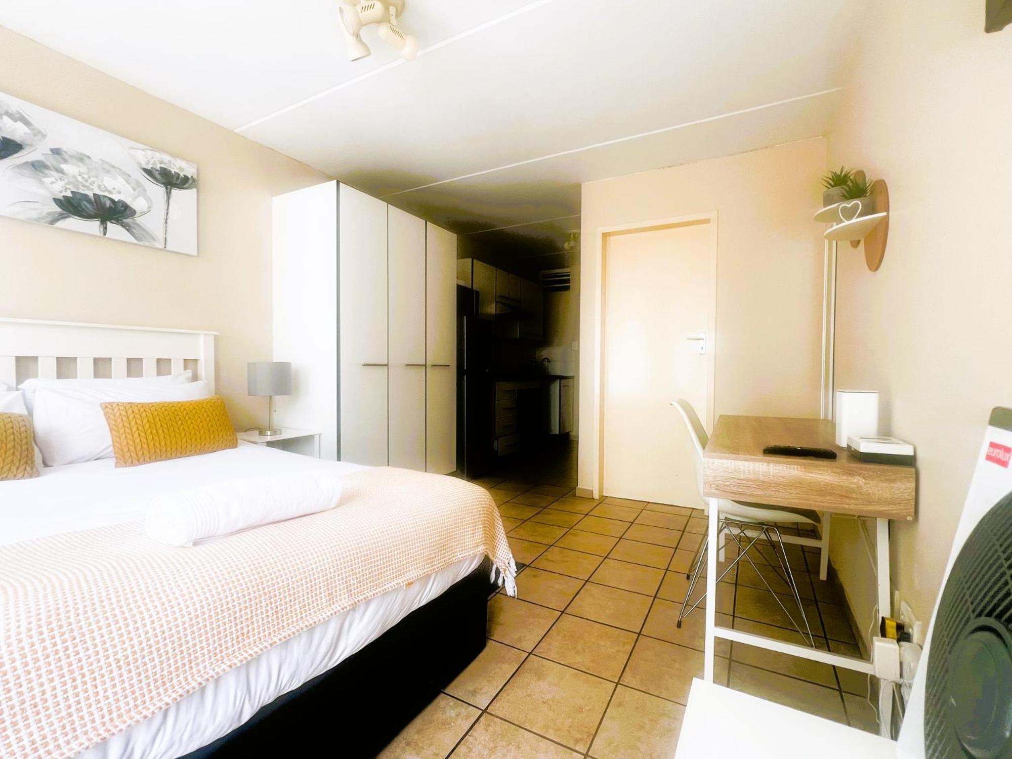 Smart And Cozy Studio With Netflix And Showmax Pretoria-Noord Eksteriør billede