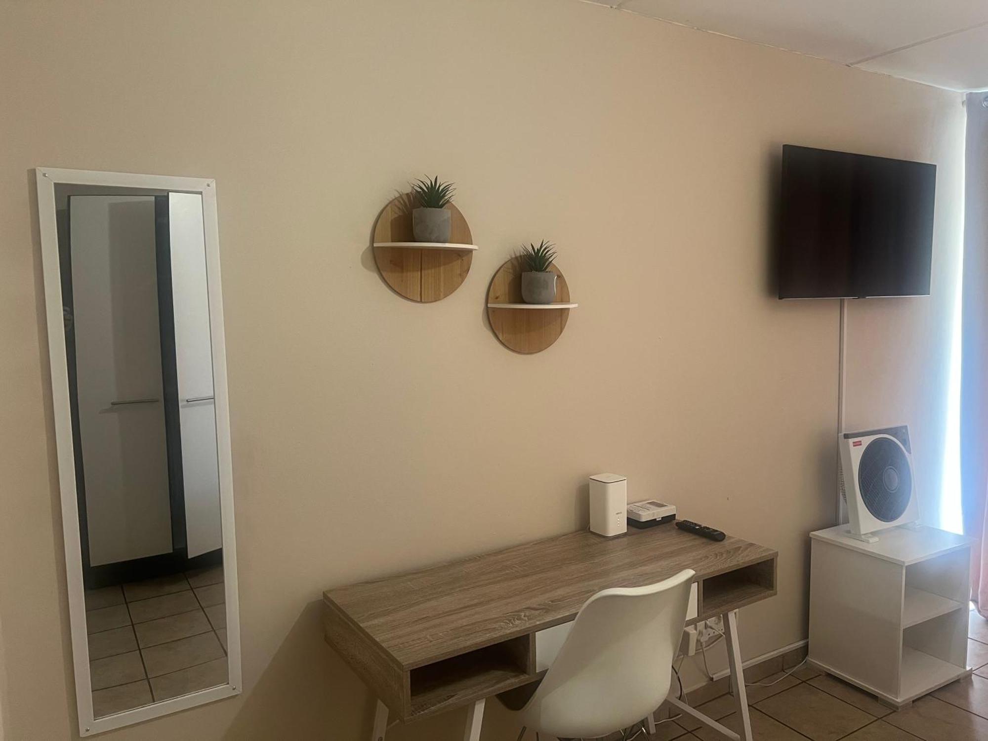 Smart And Cozy Studio With Netflix And Showmax Pretoria-Noord Eksteriør billede