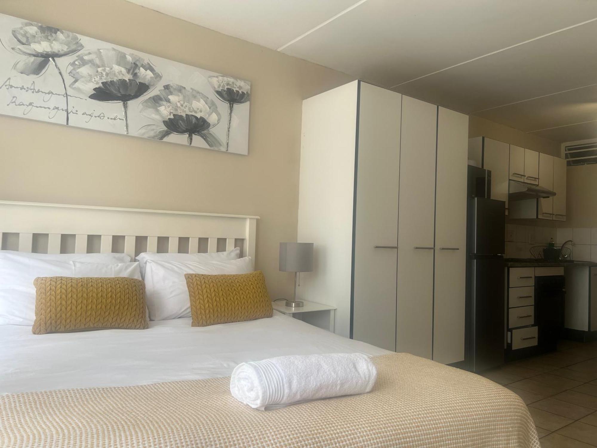 Smart And Cozy Studio With Netflix And Showmax Pretoria-Noord Eksteriør billede